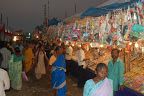 ಜನಜಂಗುಳಿಯ ಮಳಿಗೆಗಳು | Busy stalls